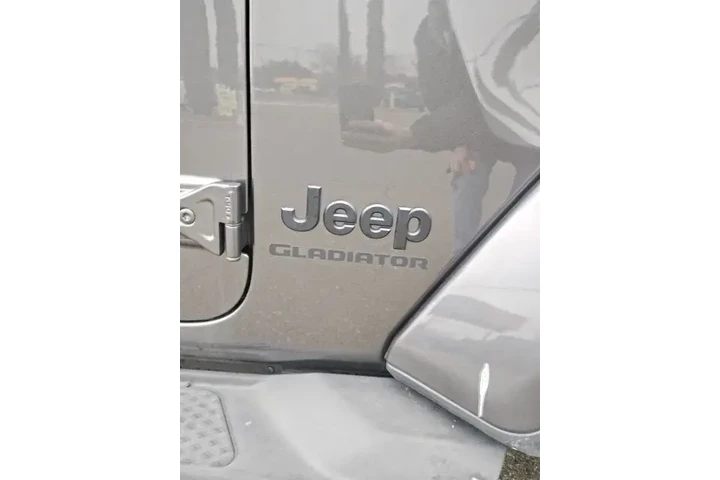 $30988 : Jeep Gladiator 2021 4x4 Spor image 6