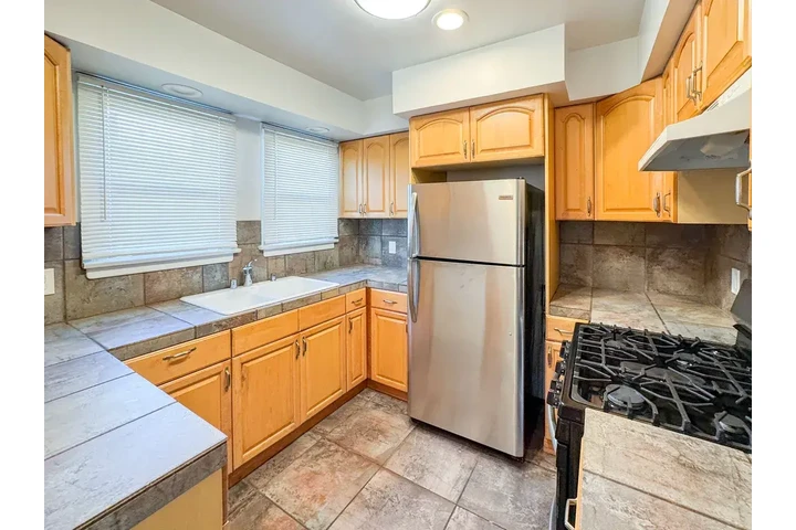 $1100 : Cozy 1-Bed and 1-Bathroom image 4