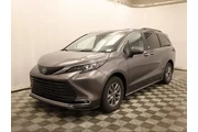 Toyota Sienna 2024 XLE 8-Pas