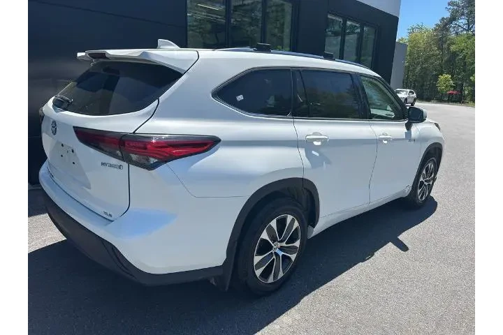 $30750 : Toyota Highlander Hybrid 202 image 5