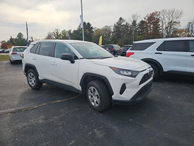 $22990 : Pre-Owned 2022 RAV4 LE image 1