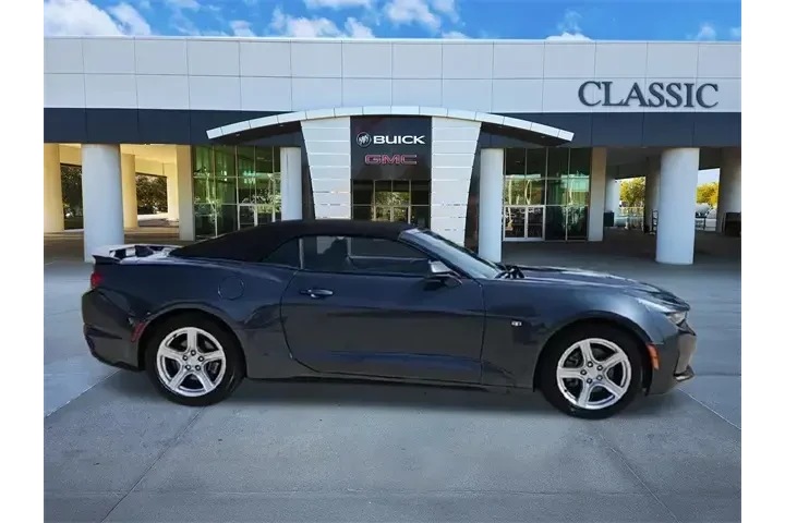 $25987 : Chevrolet Camaro 2023 LT 2dr image 9