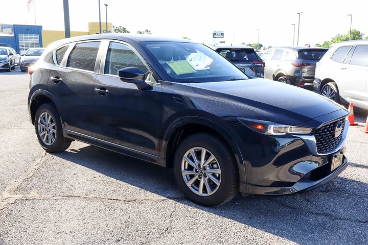 $26087 : 2025 CX-5 2.5 S Select Packag image 3