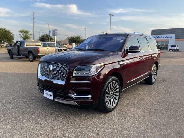 $43995 : 2019 Navigator Reserve image 1