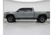 $37998 : Toyota Tacoma 2023 4x4 TRD S thumbnail