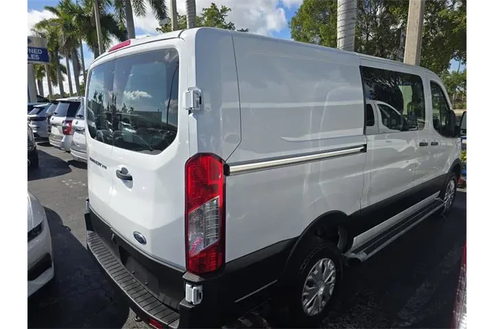 $30990 : Ford Transit 2024 250 3dr SW image 1