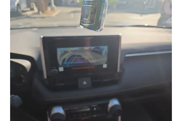 $27772 : Toyota RAV4 2024 LE 4dr SUV image 5