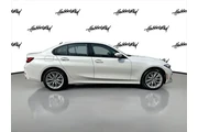 $32996 : BMW 3 Series 2023 AWD 330i x thumbnail