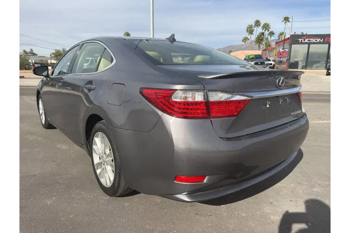 $13995 : 2014 ES 300h image 6