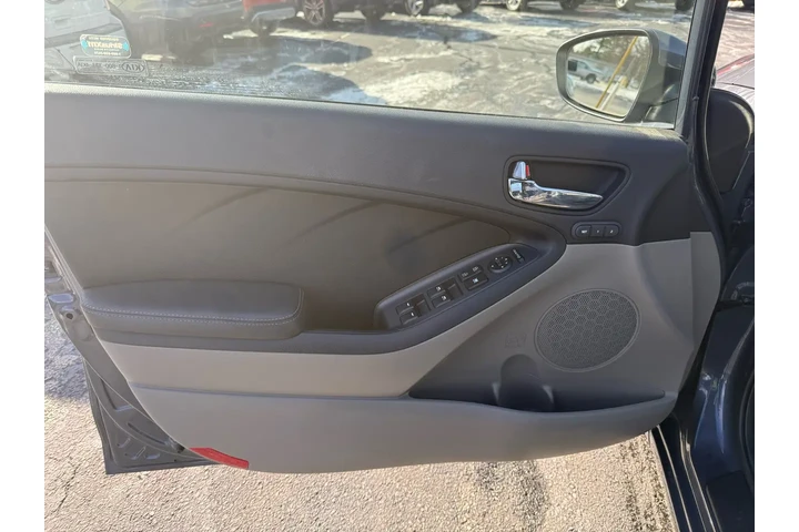 $11999 : 2015 Forte EX image 10