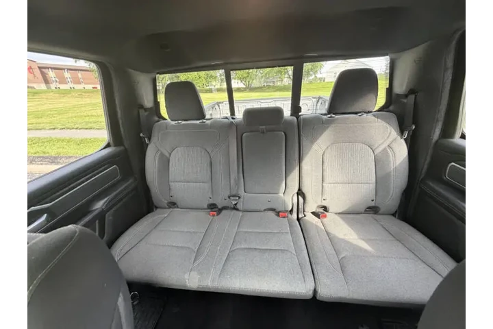 $14999 : 2019 RAM 1500 Big Horn image 10