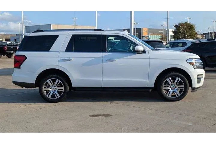 $39990 : Ford Expedition 2024 4x4 Lim image 2