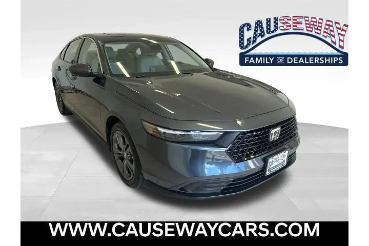 $26989 : Honda Accord 2023 EX 4dr Sed image 1