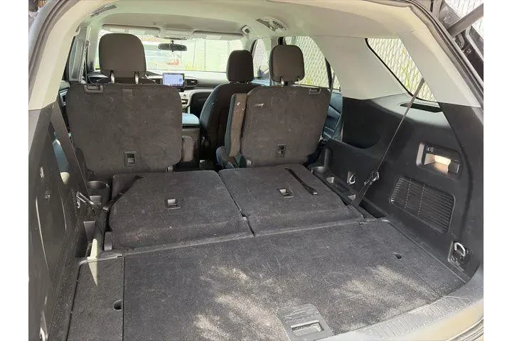 $29400 : Ford Explorer 2023 XLT 4dr S image 6