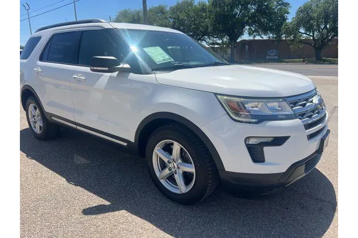 $19795 : Ford Explorer 2019 XLT 4dr S image 4