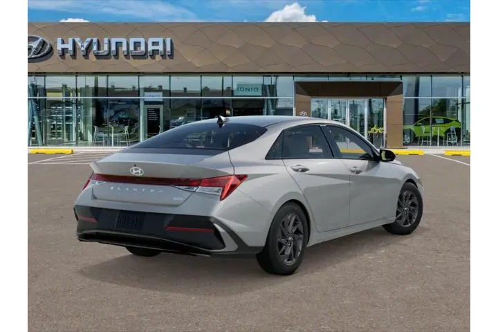 $27000 : Hyundai ELANTRA Hybrid 2026 image 4