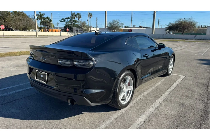 $19995 : Chevrolet Camaro 2021 image 7