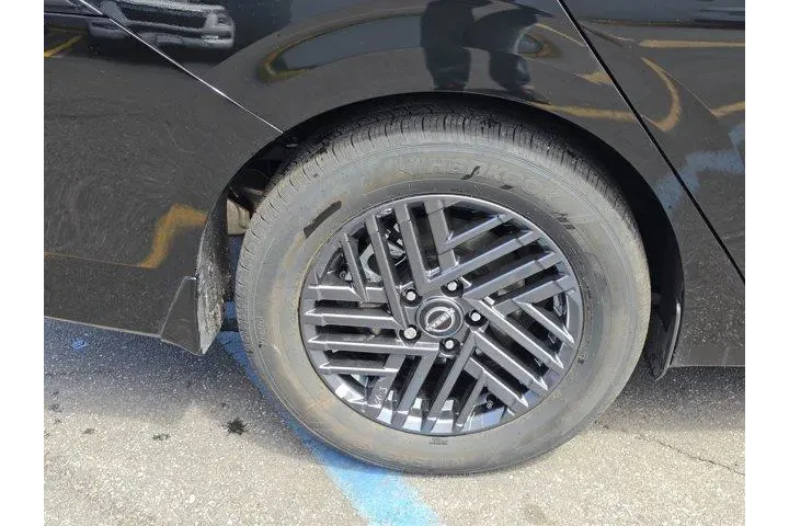 $24335 : Nissan Sentra 2026 SV 4dr Se image 9