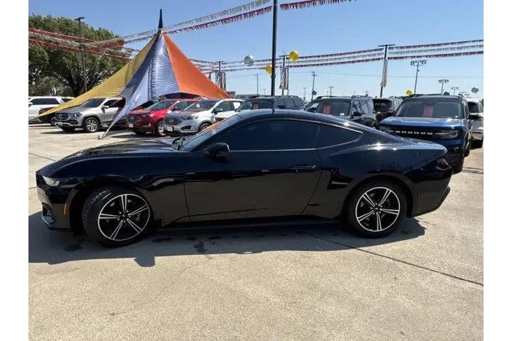 $29646 : Ford Mustang 2024 EcoBoost 2 image 8