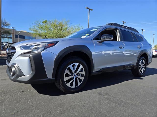 $29391 : Pre-Owned 2024 Outback Premium image 2