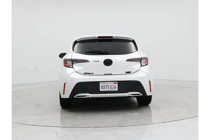 $21998 : Toyota Corolla Hatchback 202 image 6