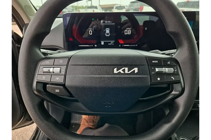 $20783 : Kia K4 2025 LXS 4dr Sedan image 7
