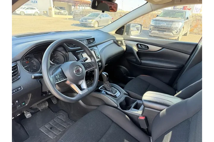 $15000 : Nissan Rogue Sport 2020 S 4d image 4