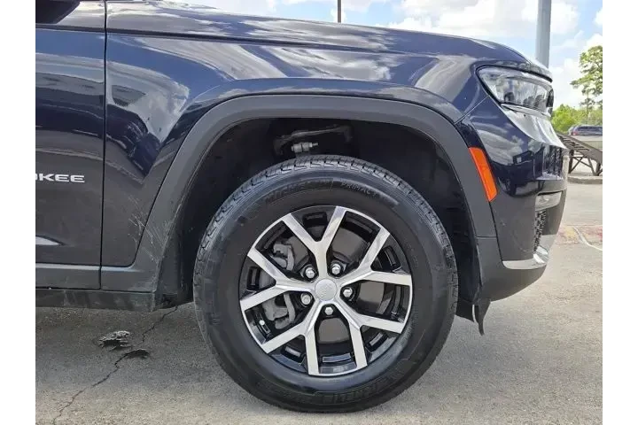 $32989 : Jeep Grand Cherokee L 2024 4 image 8