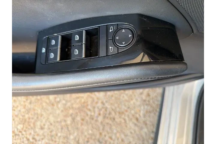 $22481 : Mazda Mazda3 Hatchback 2025 image 7