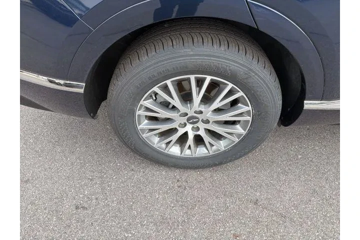 $32490 : Genesis GV80 2021 2.5T 4dr S image 8