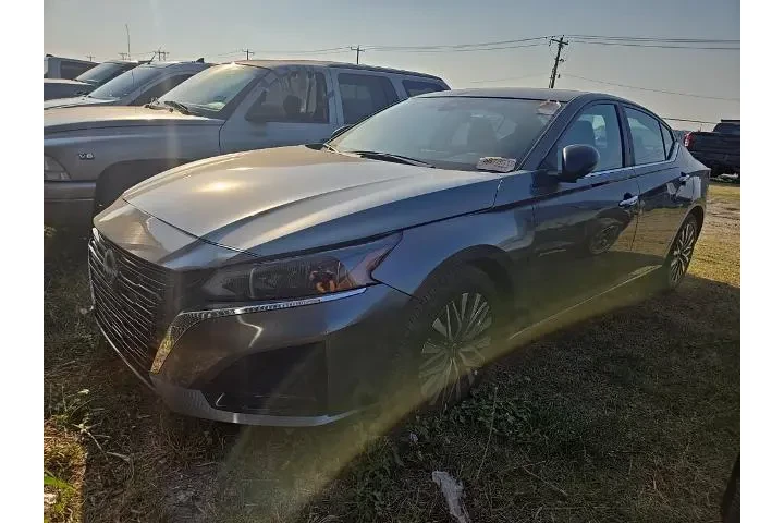 $18876 : Nissan Altima 2025 2.5 SV 4d image 5