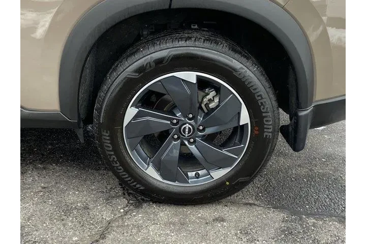 $19300 : Nissan Rogue 2025 AWD SV 4dr image 9