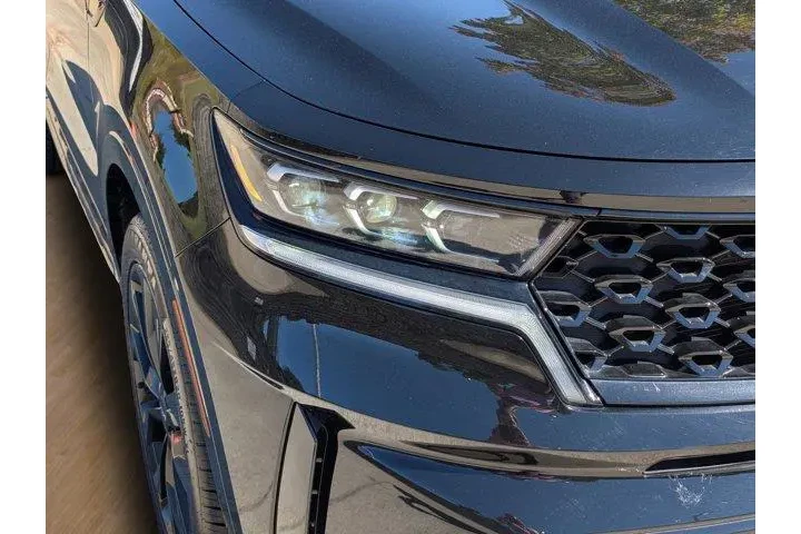 $32999 : Kia Sorento 2023 SX 4dr SUV image 4