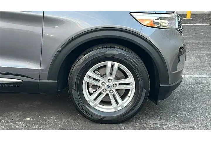 $25788 : Ford Explorer 2021 XLT 4dr S image 6