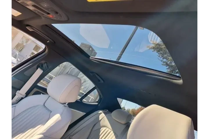 $39500 : Genesis G70 2024 2.5T Standa image 9