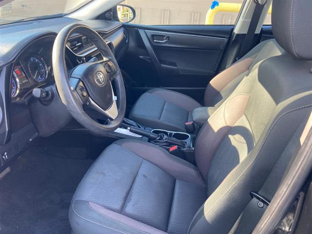 $10000 : 2018 - Corolla - LE - Sedan 4D image 4