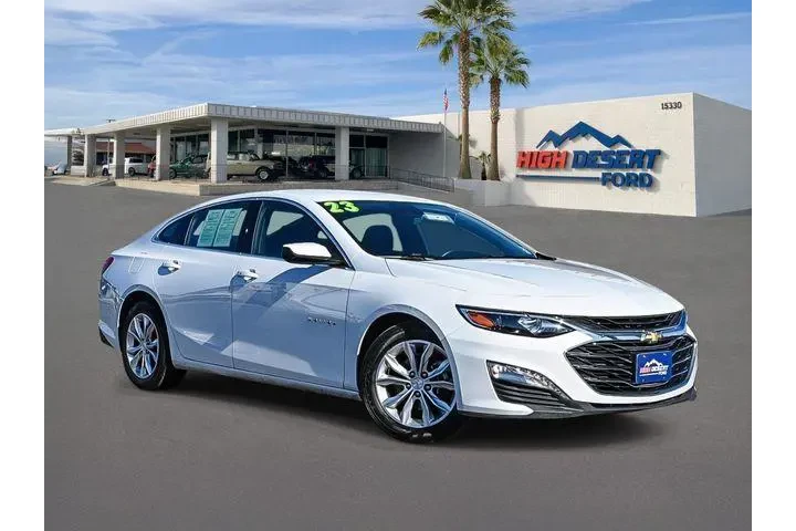 $17388 : Chevrolet Malibu 2023 LT 4dr image 1