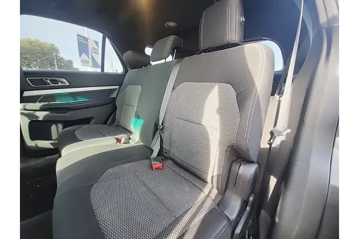 $9998 : Ford Explorer 2017 XLT 4dr S image 8