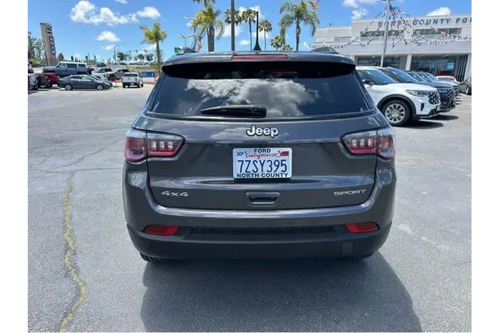 $14000 : Jeep Compass 2018 4x4 Sport image 5