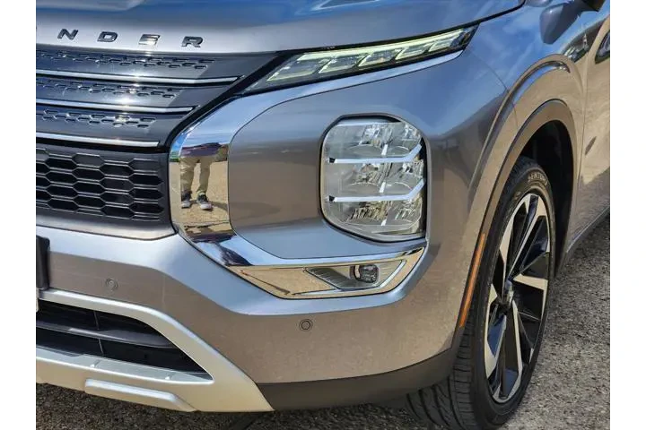 $19747 : Mitsubishi Outlander 2022 SE image 8