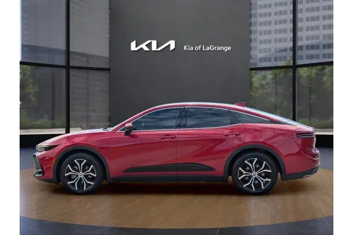 Toyota Crown 2023 AWD Limite image 8