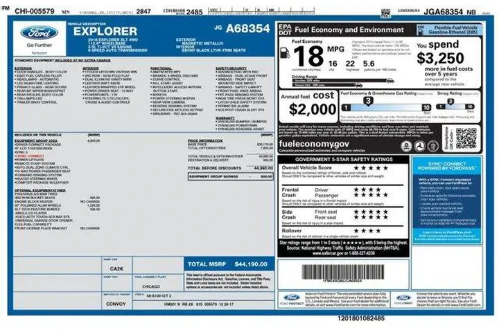 $18701 : Ford Explorer 2018 AWD XLT 4 image 2
