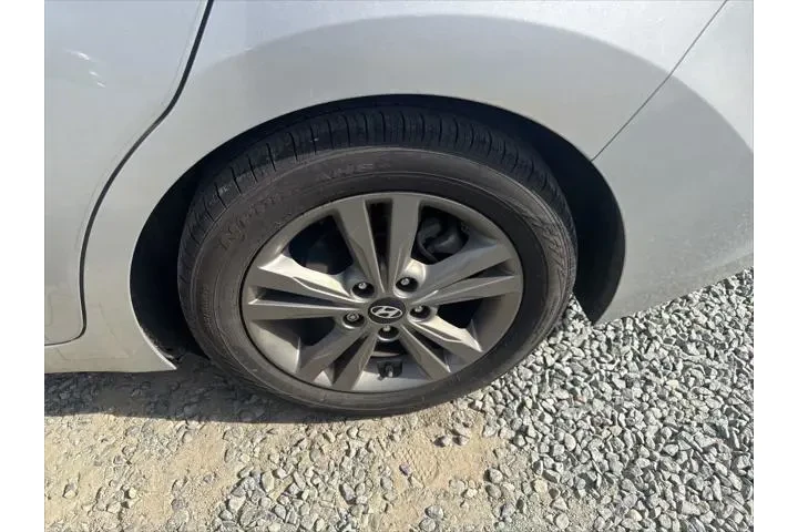 $12999 : Hyundai ELANTRA 2018 Value E image 7