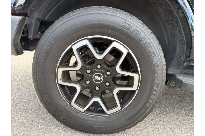 $39687 : Ford Bronco 2022 4x4 Base 4d image 9