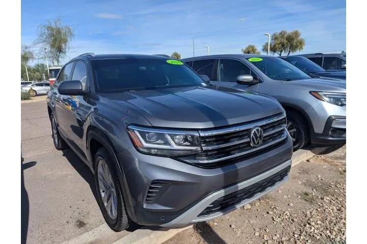 Volkswagen Atlas Cross Sport image 2