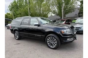 $14988 : 2016 Navigator L Select thumbnail