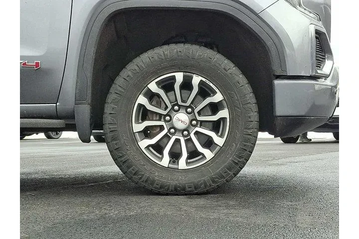 $39675 : GMC Sierra 1500 2021 4x4 AT4 image 8