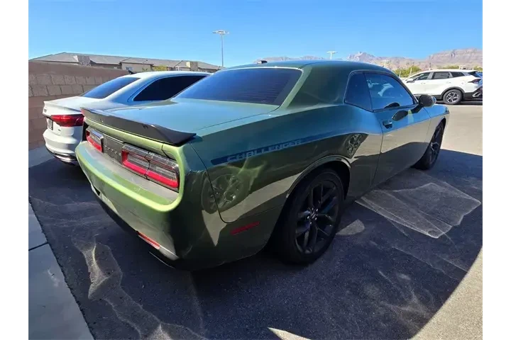 $25250 : Dodge Challenger 2023 GT 2dr image 4