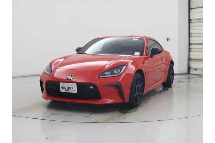 $33998 : Toyota GR86 2025 2dr Coupe 6 image 4