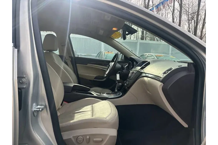 $6499 : 2011 Regal CXL Turbo image 9